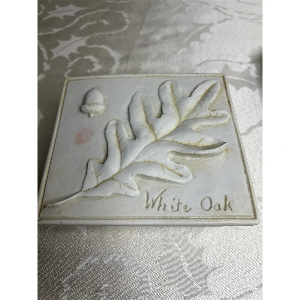 White Oak Cast Metal 5 X 4.5 X 2